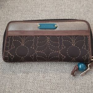 Fossil wallet